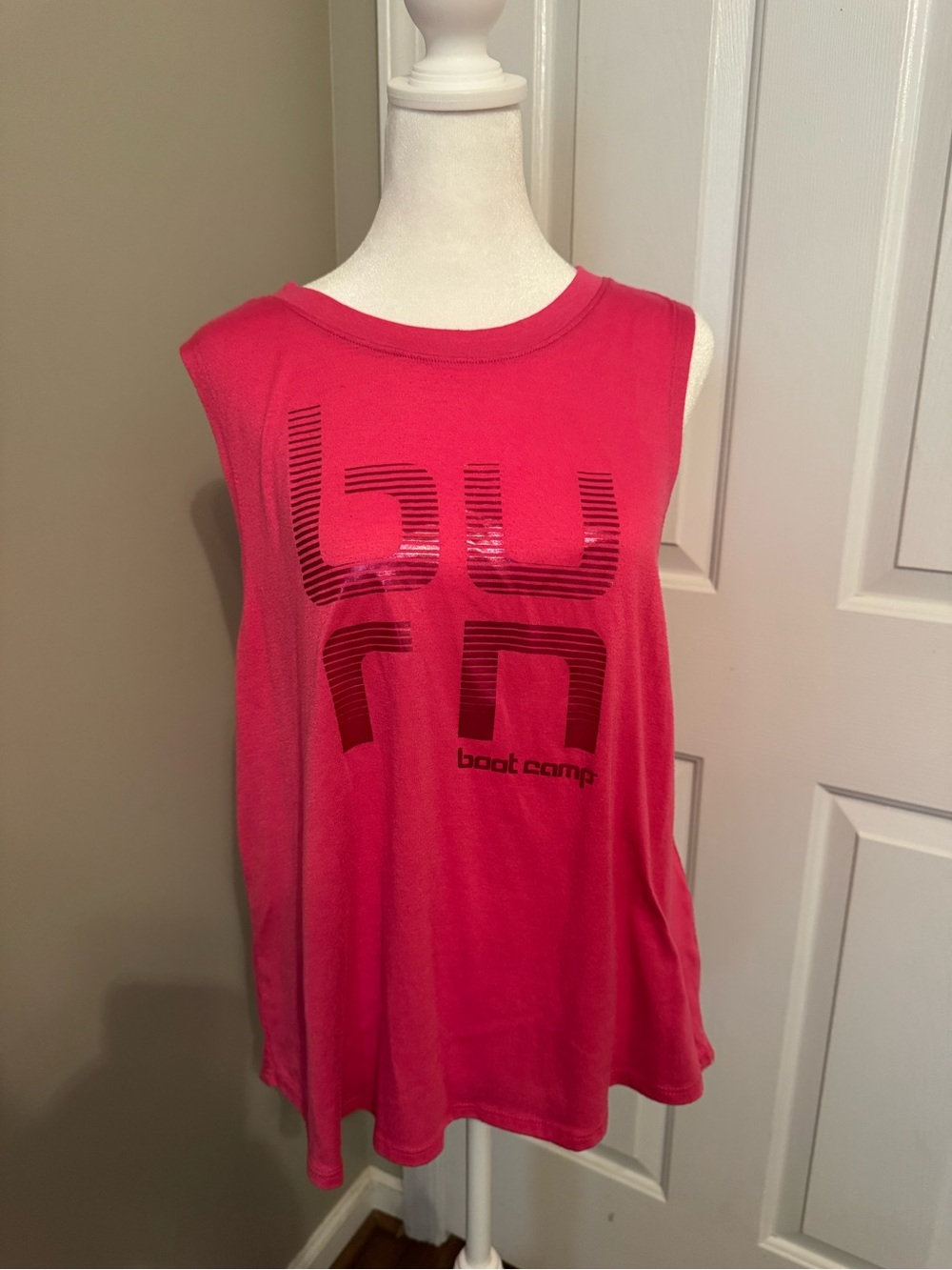 burn Boot Camp Women's Pink Sleeveless Workout Tank XL